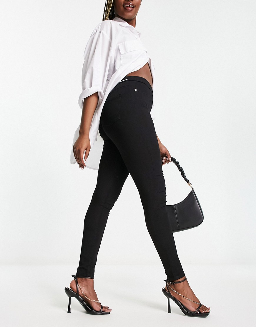 high rise pull-on jeans in black