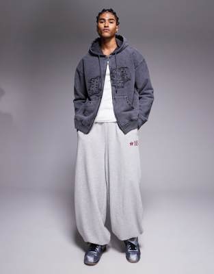 applique patch and stud logo oversized hoodie in gray