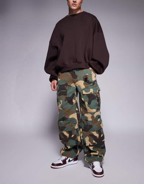 Liquor N Poker - Baggy cargobroek met camouflageprint in multi - view 1