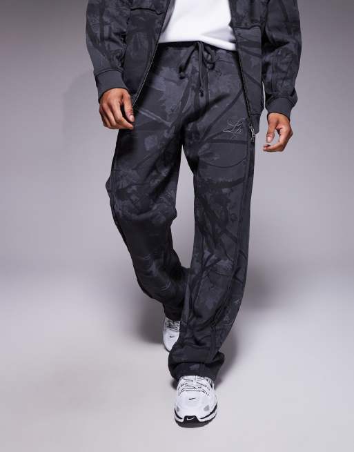 Liquor N Poker - Co-ord set van hoodie met rits en joggingbroek met oversized camouflageprint in multi, 3 van 3