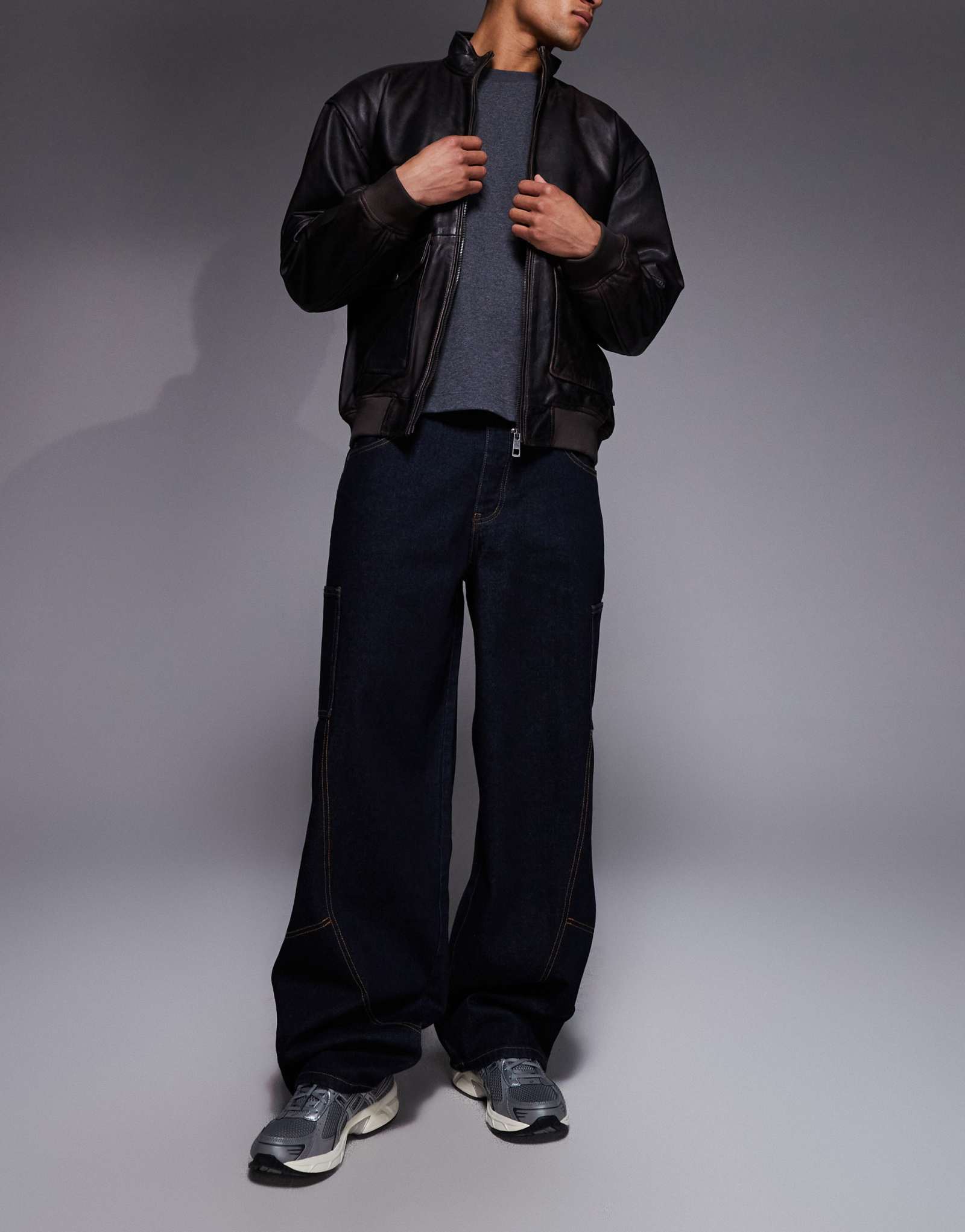 Джинсы для игры в ликер и покер с мешковатыми боковыми карманами черного цвета