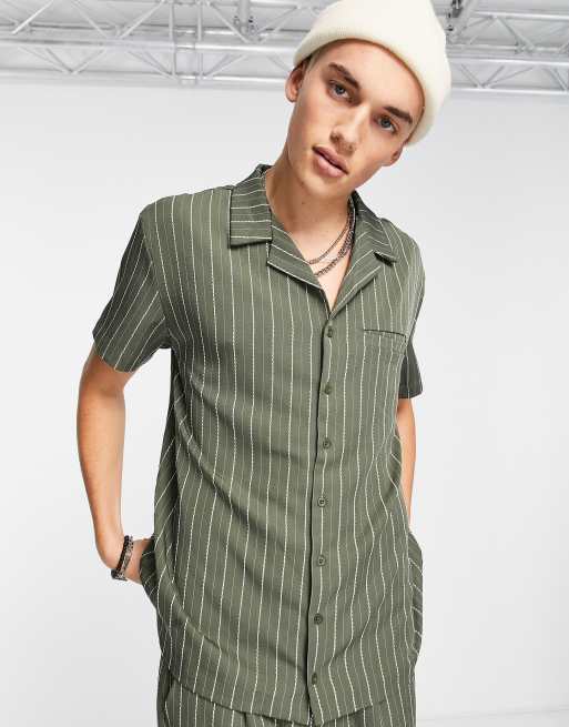 Liquor N Poker - Camicia a maniche corte kaki gessato bianco con colletto con rever in coordinato
