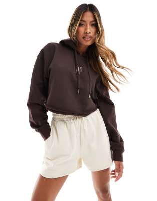 cropped hoodie in brown