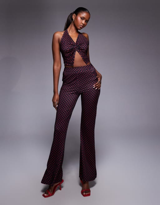 Liquor N Poker - Dazed - Flare-broek met halfhoge taille in rood met stippen, deel van co-ord set