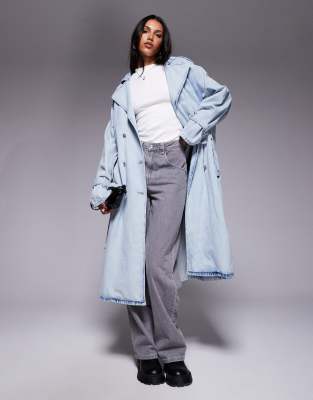 Liquor N Poker - Denim-Trenchcoat in gebleichter Waschung-Blau