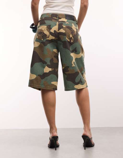 Liquor N Poker diamante flame jorts in camo, 2 of 5