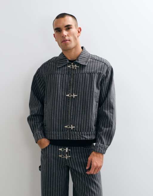 Liquor N Poker - Coordinato color antracite gessato con giacca harrington con fibbia e jeans, 3 di 3