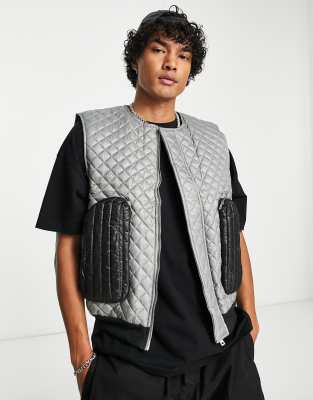 Liquor N Poker Liquor N Poker gilet vest in light grey with 3d pockets