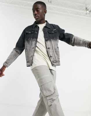 Liquor N Poker – Jeansjacke in schwarz-weißer Waschung mit Farbverlauf