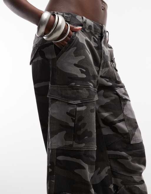 Liquor N Poker low rise baggy cargo pants in camo, 4 of 5