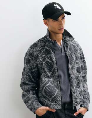 Zip Up 4