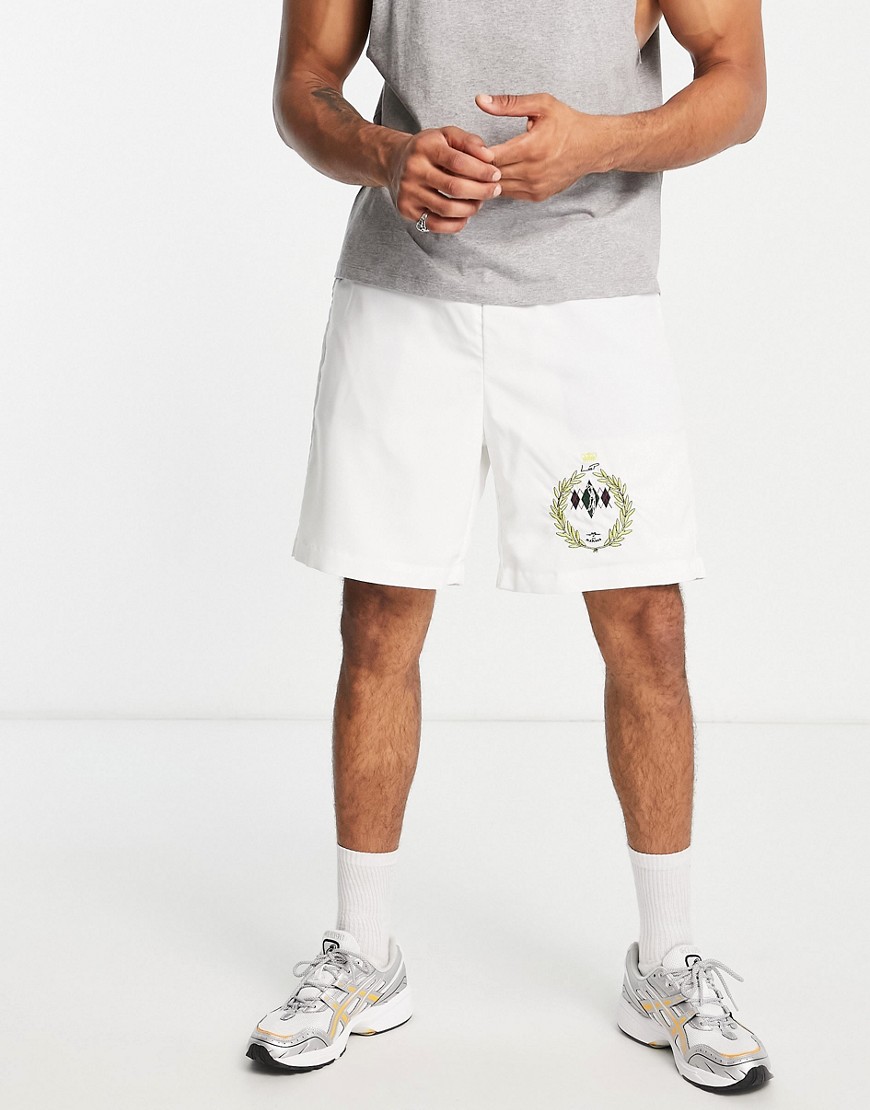 Liquor N Poker shorts in off white with golf club embroidery - part of a set