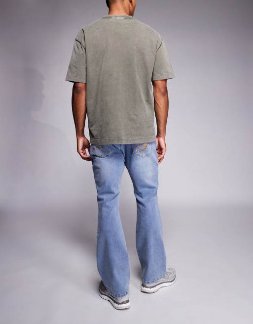 Liquor N Poker - Smalle flare jeans in zwart in lichtblauw met wassing, 3 van 5
