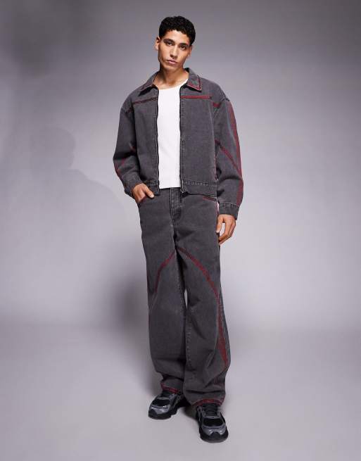 Liquor N Poker - Sort sæt med oversized baseballjakke og jeans med broderede detaljer