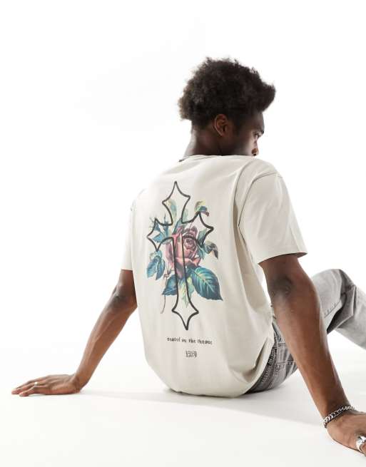 Liquor N Poker - T-shirt met grafische kruisprint in stone | ASOS