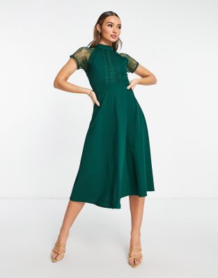 Liquorish a line lace detail midi dress in emerald