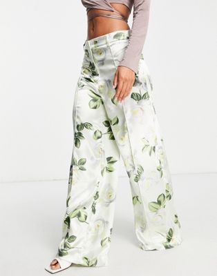 Liquorish satin tailored trouser co-ord with white rose print in green