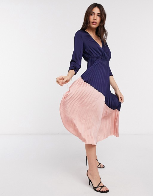 Liquorish colourblock dress with pleated skirt in navy and pink