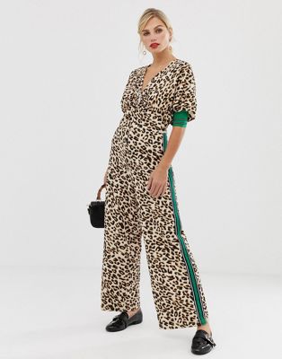 Liquorish - Jumpsuit met overslag aan de voorkant in luipaardprint met contrasterende mouwen-Multi