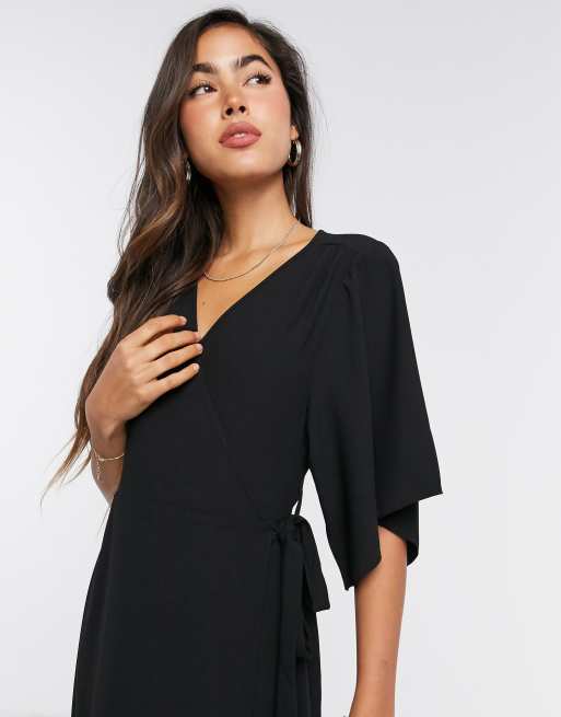 Black kimono outlet sleeve dress