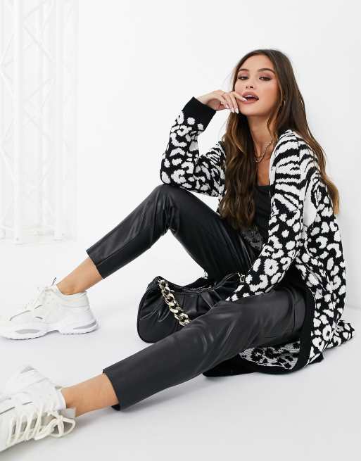 Liquorish - Lang vest met gemixte dierenprint in mono