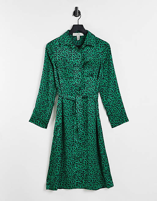Liquorish tie waist midi shirt dress in green leopard print