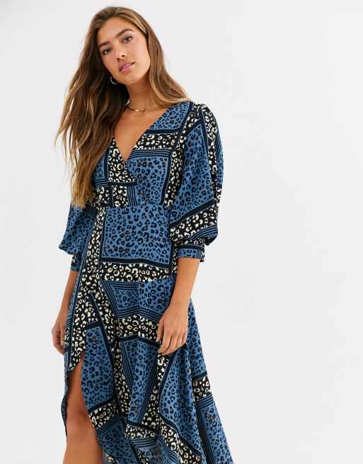 Liquorish – Midikleid mit Zipfelsaum, Wickeldesign und verschiedenen Tiermustern, 4 von 4