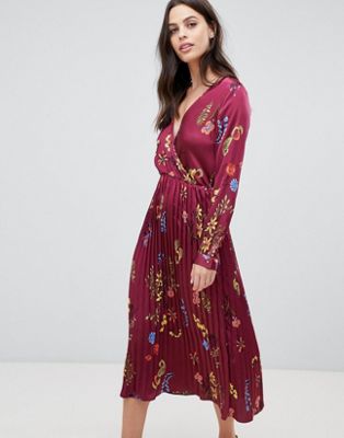 Liquorish - Satijnen midi-jurk met bloemenprint en geplooide rok-Rood