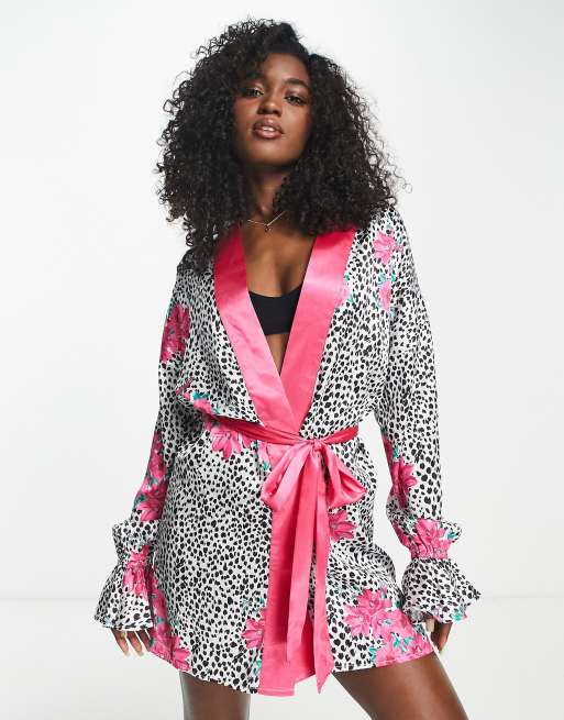 Pink Leopard Printed Fleece Hooded Bath Robe