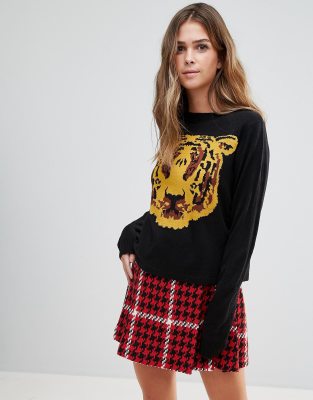 sweater with tiger face