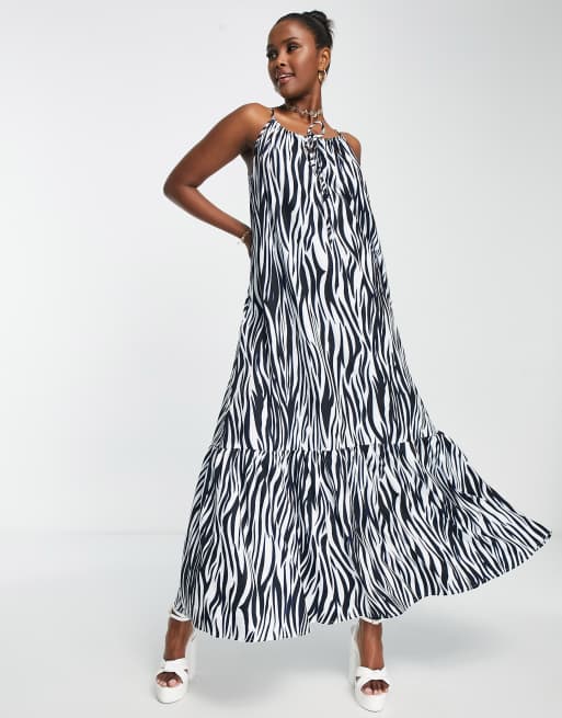 Liquorish tiered maxi cami dress in black and white