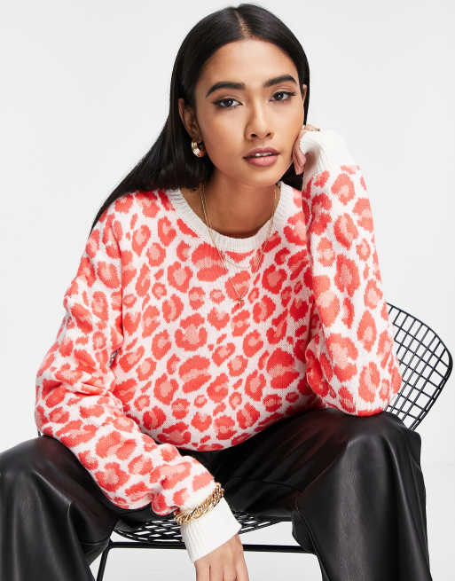 Liquorish - Trøje med leopardprint i lys orange og rød 