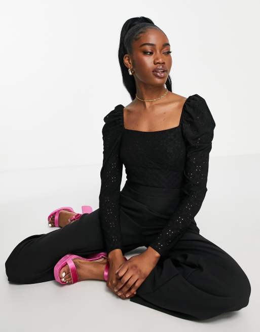 Little Mistress - Jumpsuit met vierkante hals in zwarte broderie