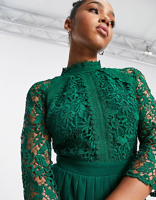 https://images.asos-media.com/products/little-mistress-lace-detail-midaxi-dress-in-emerald-green/203485282-4?$n_640w$&wid=513&fit=constrain