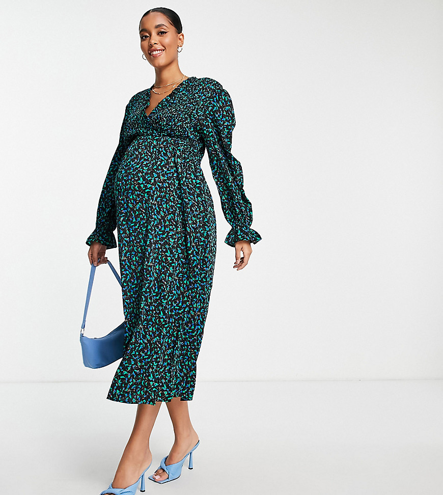 Little Mistress Maternity by Vogue Williams ditsy print long sleeve dress in green-Black