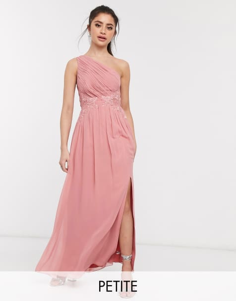 Little Mistress Petite – Maxikleid mit One-Shoulder-Träger und Spitzeneinsatz in Rosé