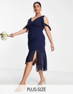 Little Mistress Plus - Bridesmaid - Schulterfreies Midikleid in Marineblau