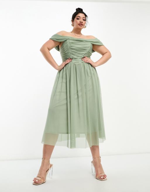Little Mistress Plus - Bruidsmeisjes - Midi-jurk van mesh met bardothals in saliegroen, 3 van 4