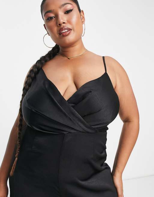 Little Mistress Plus – Satin-Jumpsuit in Schwarz mit weitem Bein und Riemchen, 3 von 4