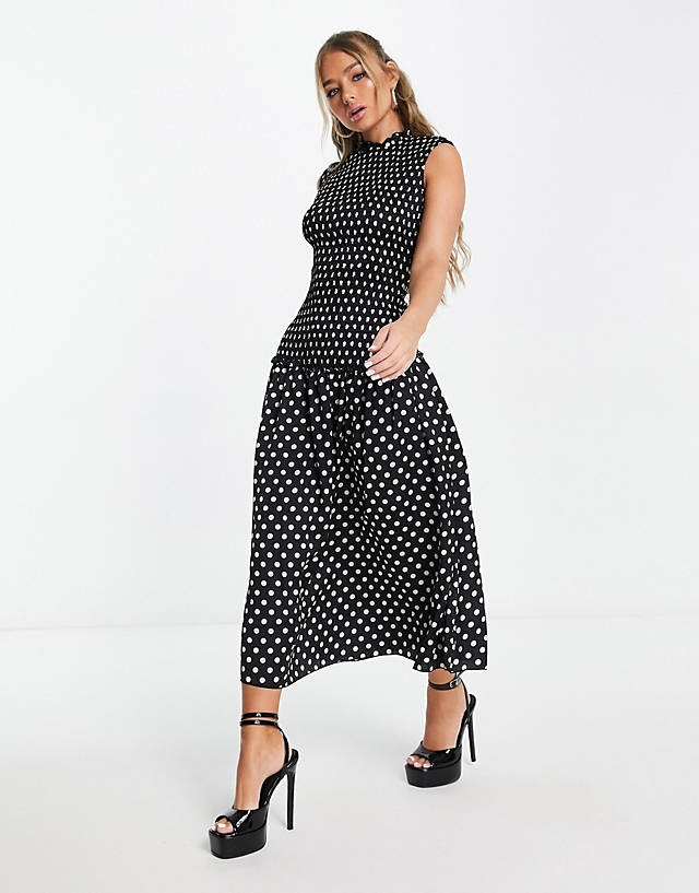Little Mistress - short sleeve shirred midaxi dress in black and white