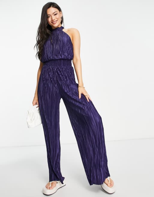 Little Mistress - Vogue Williams - Geplisseerde jumpsuit in marineblauw 