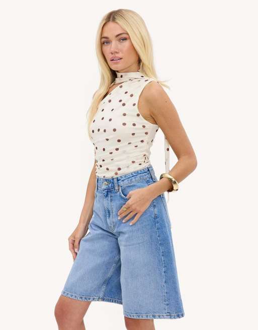 Loavies Bold and brilliant jort in light blue, 2 of 4
