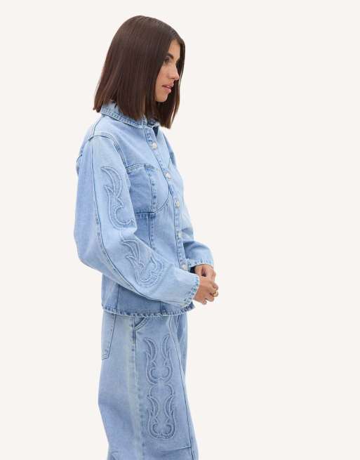 Loavies Swept up in you demin jacket in light blue, 3 of 4