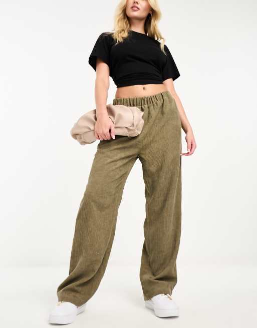 Lola May – Cordhose in hellem Khaki 
