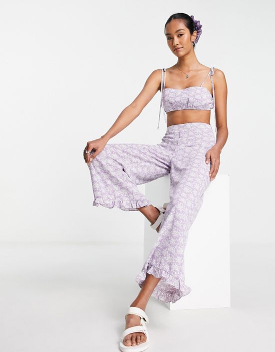 https://images.asos-media.com/products/lola-may-frill-hem-pants-in-floral-print-part-of-a-set/201746470-1-lilac?$n_550w$&wid=550&fit=constrain