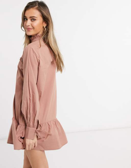 Lola May – Klänning med hög krage och droppfåll med volang, 2 av 4