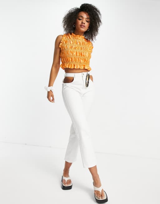 Lola May – Persikofärgad smockad crop top i satin, 4 av 4