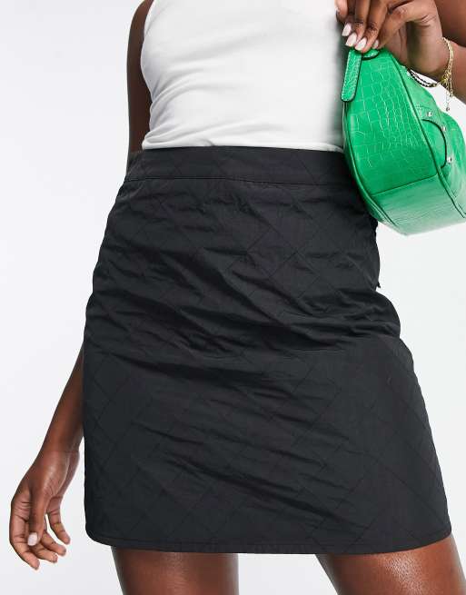 Long black 2024 pencil skirt quilt