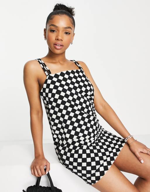 Lola May - Robe courte à bretelles croisées et motif damier, 4 de 4
