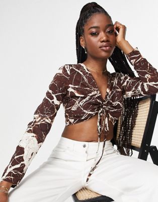 ruched front crop top in marble print-Brown